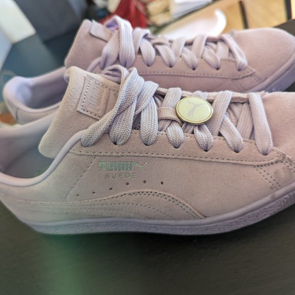 PUMA LAVENDER SUEDE INTERNATIONAL WOMENS DAY - Picture 4 of 6